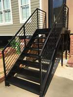 Escalier industriel en acier pour bâtiment, durable, en métal, moderne, en forme de trappe, en fer forgé, droit