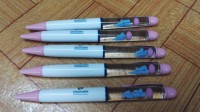Meilleure vente de haute qualité 1.0mm Logo personnalisé impression stylo flottant sperme oeuf flotteur liquide stylo à bille en plastique Durable
