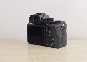 Excellent appareil photo numérique plein format 4K A7R II avec capteur à haute résolution et stabilisation d'image par déplacement du capteur sur 5 axes A7 R II - Product Image 5
