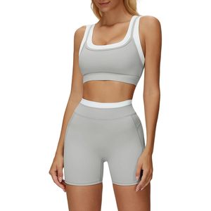 Conjunto Deportivo de Dos Piezas para Mujer, Top Deportivo con Cuello Cuadrado, Shorts con Efecto Push-Up, Ropa Deportiva para Gimnasio, Yoga, Spandex, Poliéster - Product Image 1