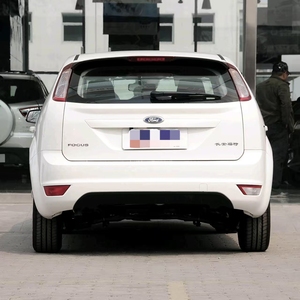 <span class=keywords><strong>Ford</strong></span> <span class=keywords><strong>Focus</strong></span> berline <span class=keywords><strong>2013</strong></span>, conduite <span class=keywords><strong>à</strong></span> gauche, essence bon marché, voitures d'occasion chinoises <span class=keywords><strong>à</strong></span> l'exportation, bon état, transmission manuelle, meilleur choix - Product Image 6