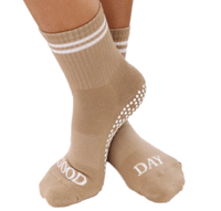 Chaussettes de sport antidérapantes en coton et bambou respirant, couleur camel, avec logo personnalisé, longueur cheville, pour yoga, pilates, usage quotidien