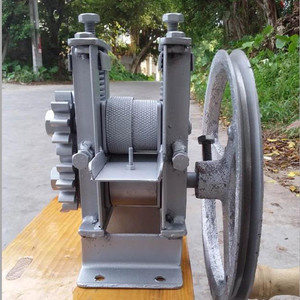 Portable Hand Crank Bamboo Slicer <b>Machine</b> for Home Bamboo Weaving Projects - Product Image 3