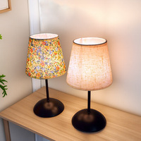 Lámpara de mesa LED Jiuyi, diseño moderno, brillo ajustable de tres colores, superventas, decoración de habitación, lámpara de hongo, fuente de alimentación de CA