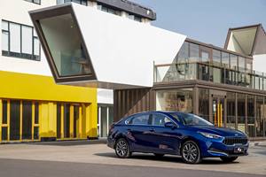 2022 Top vente <span class=keywords><strong>Kia</strong></span> K3 voiture à essence en Stock main gauche haute vitesse L4 automatique berline essence/essence voiture d'<span class=keywords><strong>occasion</strong></span> <span class=keywords><strong>Kia</strong></span> K3 2022 nouvelle voiture - Product Image 5