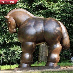 YOUFINE Statua di Cavallo Grasso in Bronzo di Fernando Botero, Decorazione per Esterni di Alta Qualità - Product Image 5