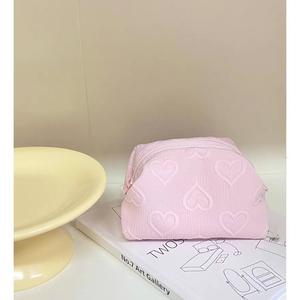 Bella borsa per il trucco personalizzata con cerniera borsa da toilette personalizzata in cotone trapuntato rosa - Product Image 5
