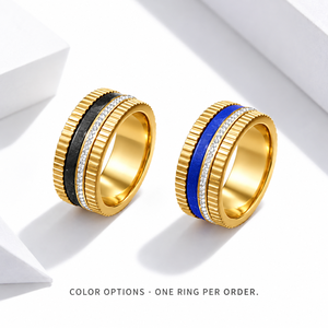 Anillo de Acero Inoxidable en Tono Dorado con Zirconia, Bañado al Vacío en Oro de 14K, Banda Central Texturizada Negra o Azul - Product Image 1