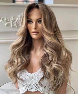 Perruques en cheveux humains vierges avec <span class=keywords><strong>frange</strong></span> longue, coupe en couches ondulée avec mèches blondes, raie au milieu, cuticules alignées, transparentes HD - Product Image 1