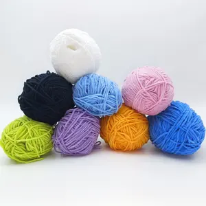 Hoge Kwaliteit 100% Polyester 1/1. 6nm 50G Zacht Fluweel Chenille Garen Voor Haken Baby Garen Voor Het Breien Van Fancy Garen