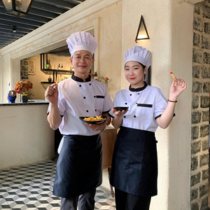 Veste de chef à manches courtes, blanc avec bordure noire, légère et durable, pour cuisine, hôtel, restaurant, uniforme OEM, fournisseur d'usine - Product Image 4