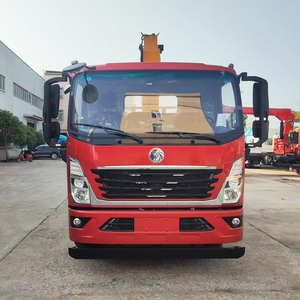 HOWO 4x2 5 ton motor-kraanwagen RHD duurzame <span class=keywords><strong>truck</strong></span>-gemonteerde kraan 7,5m hefhoogte hoog laadmoment voor Nigeria Kenia - Product Image 1