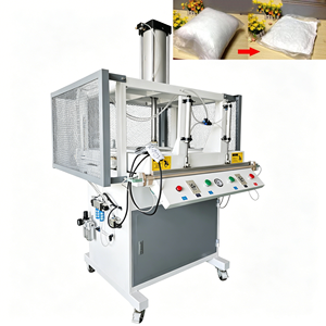 Machine de compression textile monocylindre à bas prix et simple d'utilisation pour le scellage sous vide des doudounes, oreillers et coussins de siège - Product Image 1