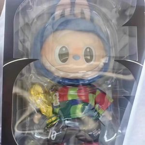 100% Original POPMART the MONSTERS Labubu 2026 Copa Mundial Internacional Figura de Vinilo de Peluche Edición Trofeo - Product Image 3