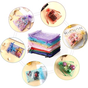 Bolsitas de Organza Cuadradas Pequeñas y Coloridas con Cordón, Diseño de Flores y Estrellas, Duraderas para Toda Ocasión - Product Image 4