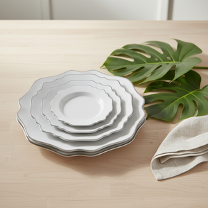 Service de table en <span class=keywords><strong>porcelaine</strong></span> fine <span class=keywords><strong>blanche</strong></span> avec bordure <span class=keywords><strong>argent</strong></span>ée, <span class=keywords><strong>assiette</strong></span> ronde et soucoupe à bord festonné, ensemble pour le thé de l'après-midi - Product Image 2
