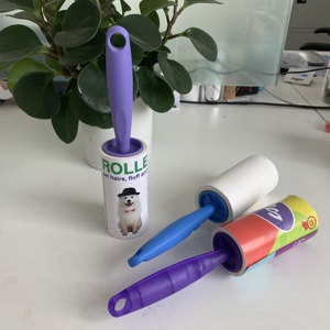 Rodillo Quitapelusas Adhesivo para Limpiar Ropa de Perros y Gatos - Product Image 4