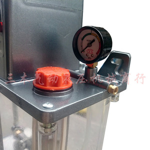 Pompe de lubrification centralisée électrique monophasée Yong Sheng Metic 2202 avec raccord à bride - Product Image 3