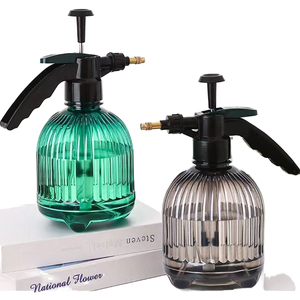 Arroseur manuel de jardinage en plastique transparent rétro de 2 L, pulvérisateur d'eau à haute pression avec buse en cuivre et <span class=keywords><strong>tuyau</strong></span> de 5 m - Product Image 5