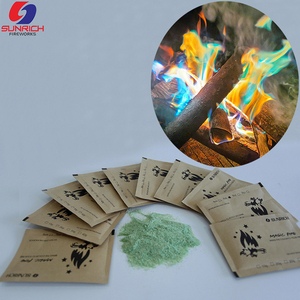 2025 Venta caliente colorido arte llama mágica polvo de <span class=keywords><strong>fuego</strong></span> místico hoguera para fiesta de Navidad y Camping para <span class=keywords><strong>chimenea</strong></span> - Product Image 2