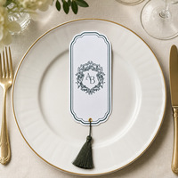 Cartes de menu personnalisables à motifs de style européen avec pompons, cartes de table de mariage en papier estampé à chaud, coins arrondis pour banquets et événements