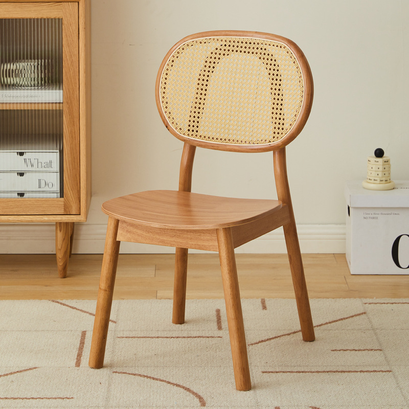 Chaise de salle à manger B06