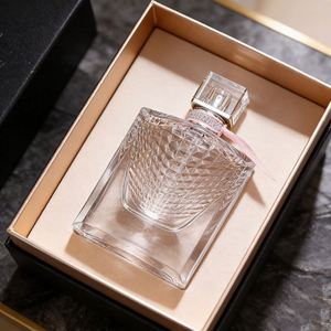 Prix usine – Flacons de parfum transparents de 75 ml à fond épais, portables, avec pulvérisateur à pression et bouchon motif écaille de poisson – Faible quantité minimale de commande - Product Image 4