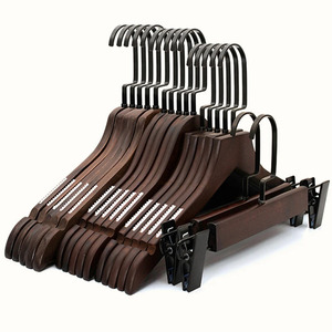 Bestsellers Cintre mignon <span class=keywords><strong>en</strong></span> <span class=keywords><strong>bois</strong></span> massif et naturel pour bébé et enfants pour magasin de vêtements - Product Image 6