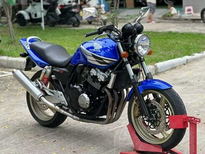 ฮอนด้า 1 <span class=keywords><strong>CB400</strong></span> ซูเปอร์โฟร์ รถจักรยานยนต์สตรีทไบค์แบบอินไลน์โฟร์ 400 ซีซี ระบายความร้อนด้วยน้ำ พร้อมระบบ ABS รถจักรยานยนต์สตรีทไบค์สุดคลาสสิกจากญี่ปุ่นสำหรับนักสะสม - Product Image 1