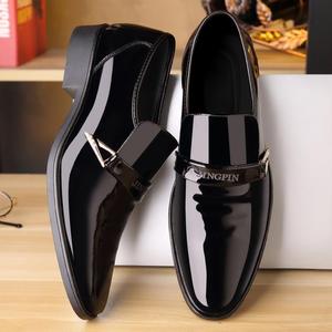 <span class=keywords><strong>Zapatos</strong></span> de Cuero PU Ligeros con Suela <span class=keywords><strong>Dura</strong></span>, <span class=keywords><strong>Zapatos</strong></span> Casuales Negros, Mocasines de Negocios Sin Cordones para Hombre, <span class=keywords><strong>Zapatos</strong></span> de Cuero, Venta al Por Mayor, Envío Directo - Product Image 4