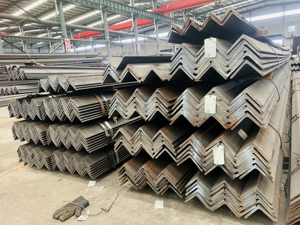 312 X 4.00 X 4.00 X 10 Angle iron supplier 312 X 4.00 X 4.00 X 10 Angle iron supplier
