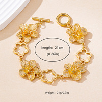 Bracelet élégant en alliage avec motif floral à cinq feuilles et pierre naturelle pour femmes, idéal pour les fêtes et les vacances
