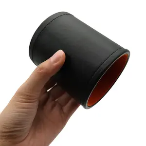 Özelleştirilmiş sessiz zar fincanı deri zar fincanı ile siyah kırmızı özel kabartmalı Logo akın