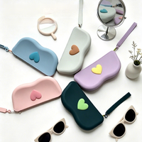 Étui en silicone pour lunettes et lunettes de soleil avec fermeture éclair, sangle de suspension, trousse de toilette étanche – Idéal pour l'été (Bestseller)