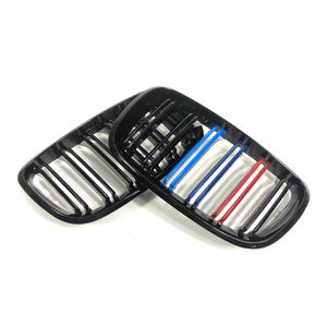 M Style Brillant Noir M Tri Couleur Trois Couleurs Double Latte Ligne Grille Grille Avant pour Bmw <span class=keywords><strong>X5</strong></span> Série <span class=keywords><strong>E70</strong></span> 2008-2014 - Product Image 1
