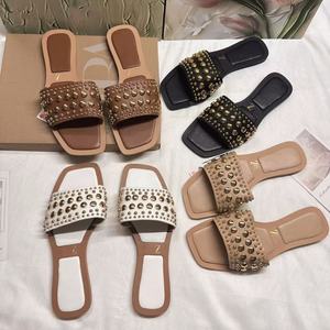 Sandali piatti in metallo stile Joker Liu Ding, moda estiva europea e americana 2026, <span class=keywords><strong>scarpe</strong></span> trendy per il commercio estero - Product Image 2