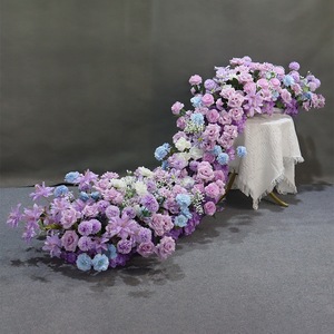 Chemin de table en roses artificielles pour la décoration de scène, de fête, de banquet ou comme centre de table - Product Image 2