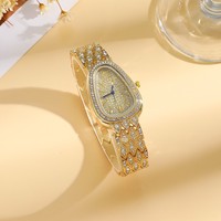 Nouvelle Arrivée En Stock Montre Élégante pour Femme en Acier Inoxydable avec Diamants Ovale Incrustés et Quartz, Bracelet Perles, Écologique