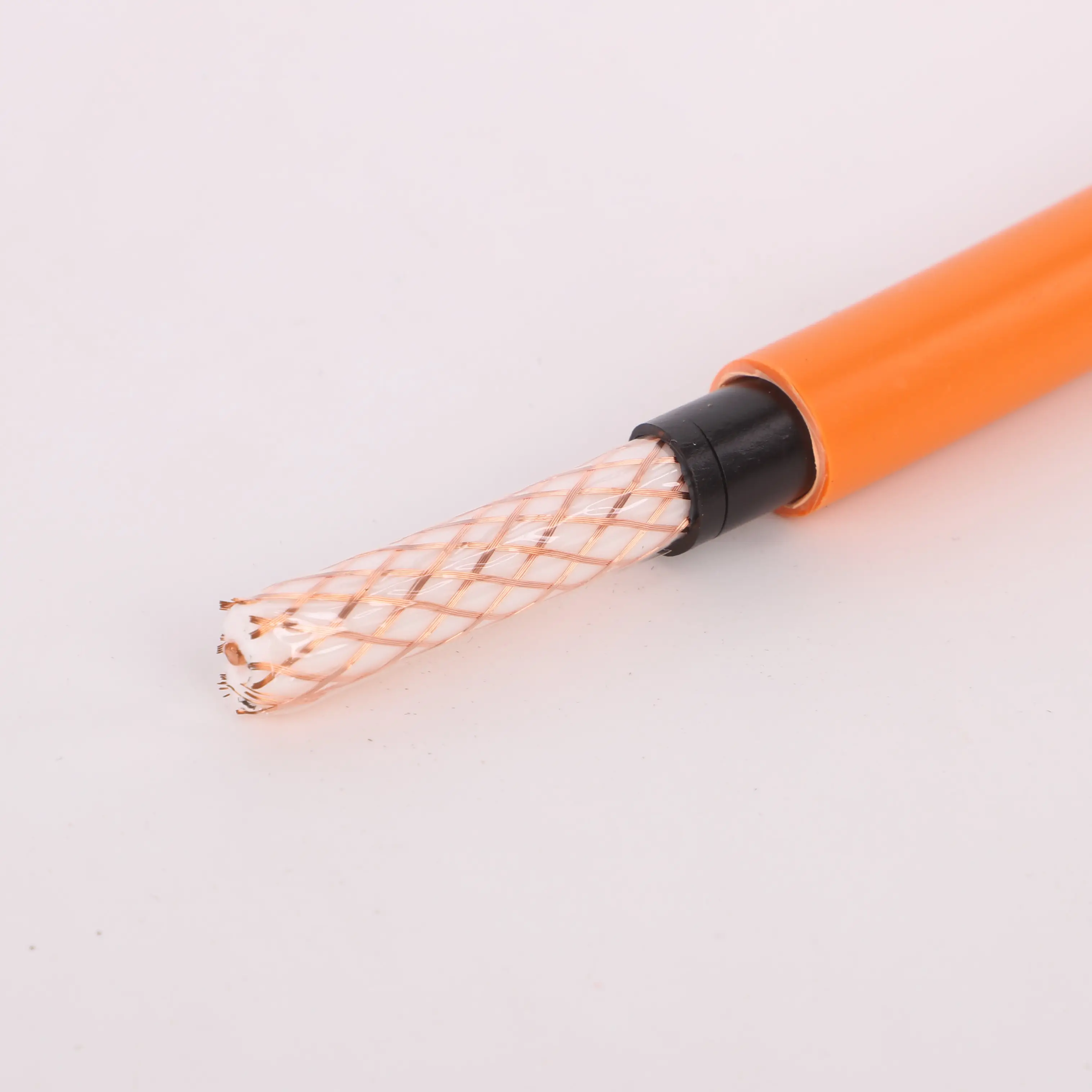 Kabel koaksial warna dapat disesuaikan 75ohm kabel koaksial luar ruangan RG11 kabel CATV kualitas tinggi