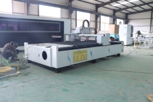 เครื่องตัดโลหะไฟเบอร์เลเซอร์อัตโนมัติรุ่นใหม่ 2KW 3KW 6KW พร้อมระบบควบคุม Cypcut และรางนำ HIWIN - Product Image 5