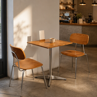 Table et chaises de style bois massif pour café, salon de thé, snack-bar tendance, café, pâtisserie, et table en fer forgé style Ocean Board