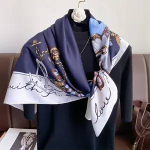 Hot Sell Nieuwe Zachte Comfort Vierkante Sjaal Voor Vrouwen Luxe Geïnspireerde Print Twill Zijden Sjaals Wraps Moslim Hoofddoek Bandana 'S