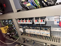 Occasion Taiwan YCM FV102A 1060 Fraiseuse CNC verticale à 3 axes Contrôleur Fanuc Jeu de force pour précision BT40 Single