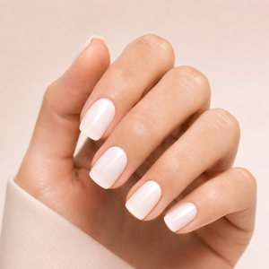 Venta al por Mayor de 32 <span class=keywords><strong>Uñas</strong></span> Postizas Blancas Lechosas, Cubiertas Completas, <span class=keywords><strong>Cortas</strong></span>, Cuadradas, de <span class=keywords><strong>Color</strong></span> Sólido, para Novias, Manicura Minimalista, con Logotipo Personalizado y Empaque - Product Image 1