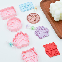 Moule à biscuits en plastique série animaux, feuille d'érable canadienne 3D, dessin animé DIY, cerf, argile, animation, imprimé, biscuits personnalisés