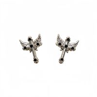 Boucles d'oreilles clous en zircon noir avec croix ailée argentée pour femme, style néo-gothique punk, accessoire streetwear quotidien