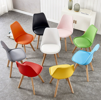 Chaise de bureau à domicile, salon, style moderne, en cuir PU, plastique PP, chaise de salle à manger, chaise inclinable en bois, nouveau design