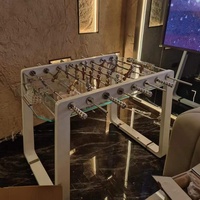 Table de football de luxe haut de gamme personnalisée en verre trempé, populaire pour les jeux sportifs intérieurs ou extérieurs à domicile