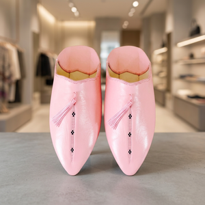 Babouches Marocaines en Cuir Chaussures Vente en Gros Faites à la Main en Cuir Véritable Légères Antidérapantes Rose Naturel Femme - Product Image 1