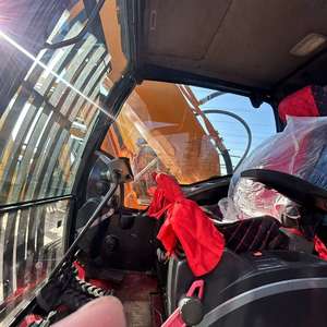 รถขุดไฮดรอลิกมือสอง Hyundai 305LC-9T รุ่นปี 2023 ขนาด 30 ตัน ความจุบุ้งกี๋ 1.05 เมตร พร้อมมอเตอร์ปั๊ม สภาพดีเยี่ยม ราคาถูก - Product Image 4